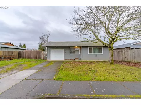 2737 S 10th St, Lebanon, OR 97355
