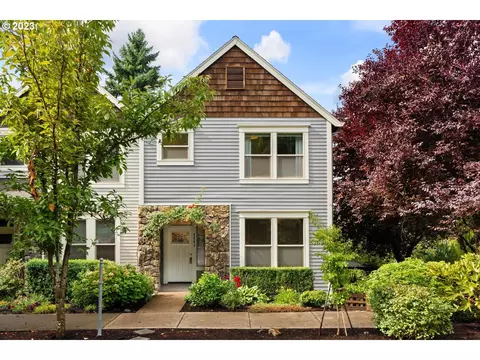 8903 SW 7th Ave, Portland, OR 97219
