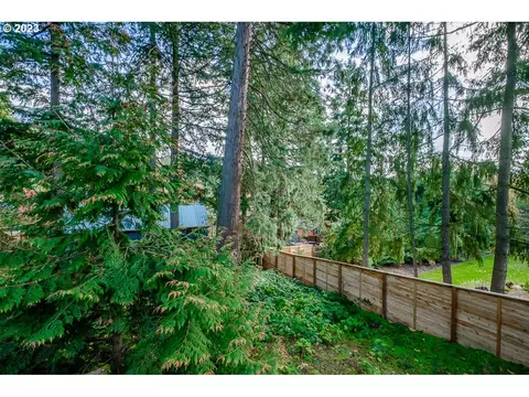 10200 SW 61st Ave #P-2, Portland, OR 97219