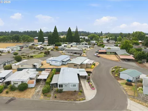 View/Area - 3486 Rainbow Loop #28, Hubbard, OR 97032 photo 4 of 5