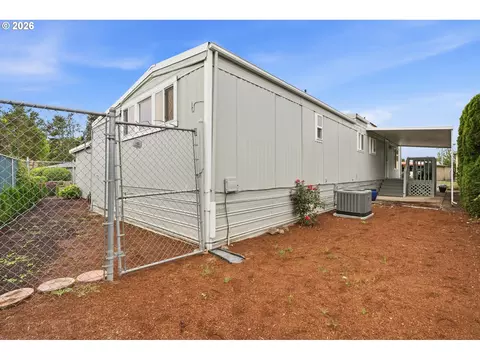 Exterior - 3486 Rainbow Loop #28, Hubbard, OR 97032 photo 4 of 5