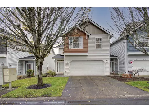 8814 NE 17th St, Vancouver, WA 98664