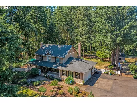 24299 S Newkirchner Rd, Oregon City, OR 97045