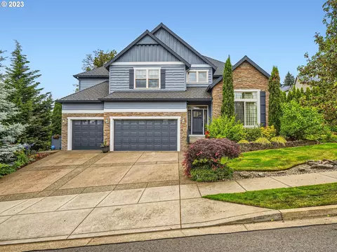 15556 SE Chelsea Morning Dr, Happy Valley, OR 97086