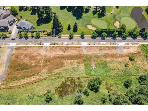 4145 SW Country Club Dr, Corvallis, OR 97333