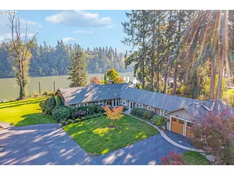 12030 SW Riverview Ln, Wilsonville, OR 97070