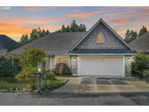 4 Waterford Downs, Florence, OR 97439