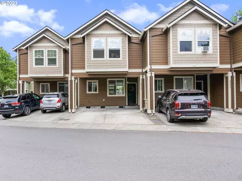 8693 NE Hyde Park Ln, Hillsboro, OR 97006