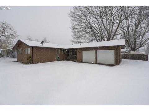 2207 NE 23rd St, Gresham, OR 97030 photo 1