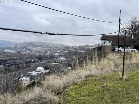E 10th St, The Dalles, OR 97058