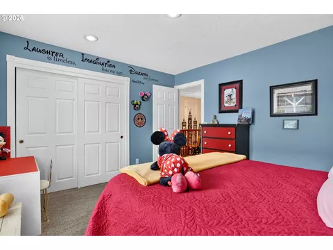 Bedroom - 4150 SW 25th Ct, Gresham, OR 97080 photo 6 of 7