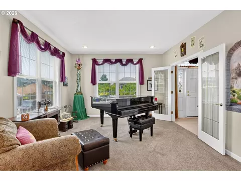 Entry Way - 4150 SW 25th Ct, Gresham, OR 97080 photo 3 of 5