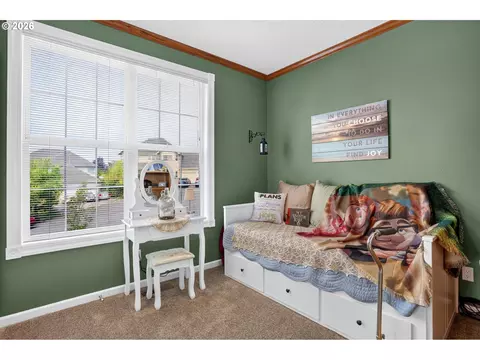Bedroom - 4150 SW 25th Ct, Gresham, OR 97080 photo 1 of 7