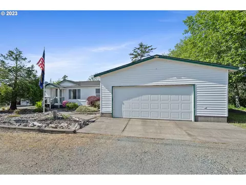 879 N 3rd Ave, Rockaway Beach, OR 97136