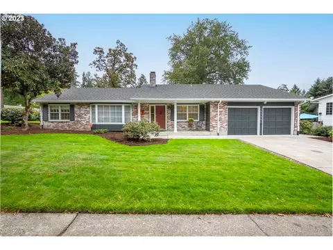 14320 SW Hart Rd, Beaverton, OR 97008