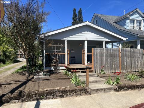 1111 E 4th St, Newberg, OR 97132