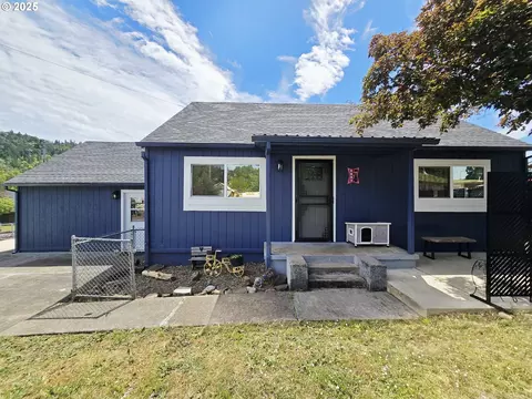 2951 NE Yount Ave, Roseburg, OR 97470