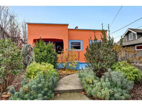 4925 SE 79th Ave, Portland, OR 97206