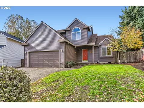 15585 SW Siletz Ct, Beaverton, OR 97007