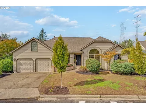 883 NW Silverado Dr, Beaverton, OR 97006