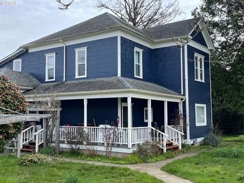 407 Ash St, Myrtle Point, OR 97458