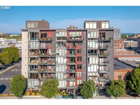 156 Front St #320, Salem, OR 97301