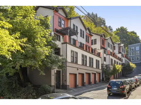1816 SW 18th Ave #2, Portland, OR 97201