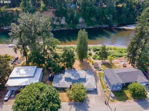 18721 SE Semple Rd, Damascus, OR 97089