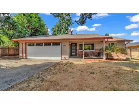 15449 SE Johnson Rd, Clackamas, OR 97015