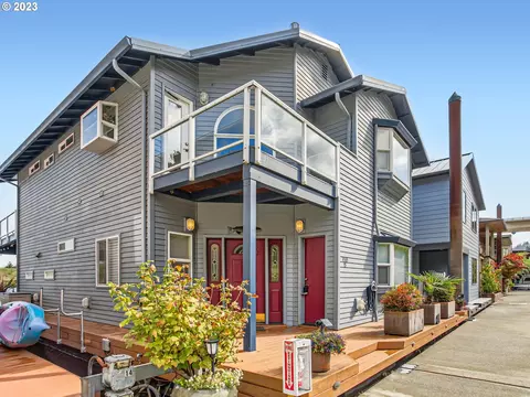14565 NW Larson Rd #15, Portland, OR 97231