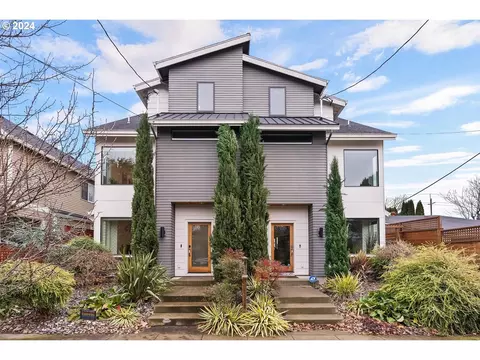 3916 N Gantenbein Ave, Portland, OR 97227