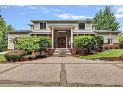 18243 SW Salmonberry Dr, Sherwood, OR 97140