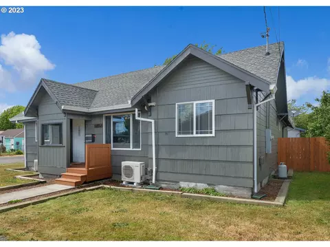 1602 2nd St, Tillamook, OR 97141