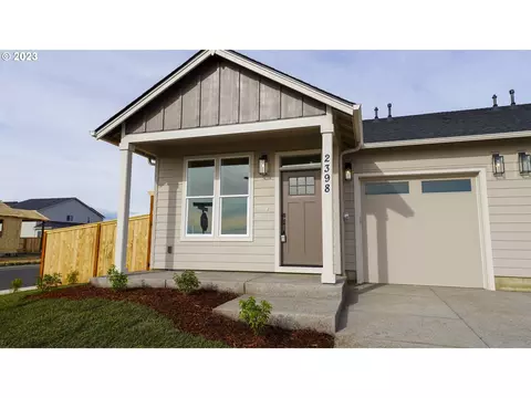 2398 W 8th Ave, Junction City, OR 97448