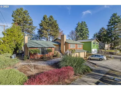 2195 NW 14th St, Gresham, OR 97030