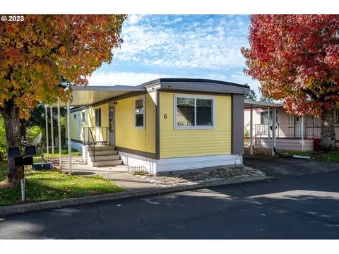 4400 SE Roethe Rd #6, Milwaukie, OR 97267