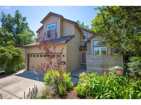 7419 SW 31st Ave, Portland, OR 97219