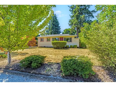 16706 SE Taggart St, Portland, OR 97236