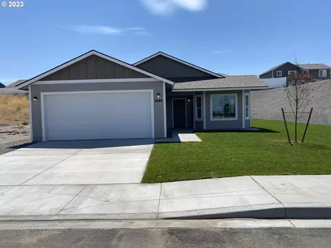2444 Oriole St, Umatilla, OR 97882