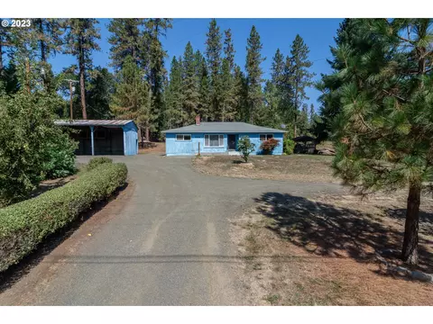 959 Doerner Rd, Roseburg, OR 97471