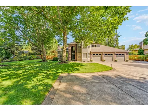 3200 NE Jackson Road Loop, Hillsboro, OR 97124