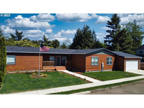 507 Linden Dr, Tillamook, OR 97141