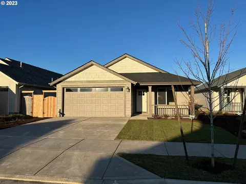 1620 SE Salmonberry St #32, Dallas, OR 97338