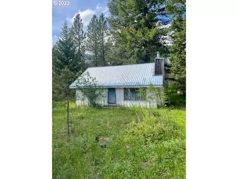 74389 Thompson Rd, Elgin, OR 97827