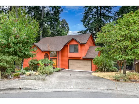 3356 Storey Blvd, Eugene, OR 97405