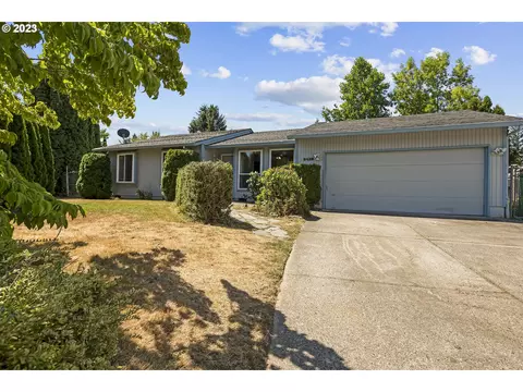 2439 SE Hudson Ct, Troutdale, OR 97060