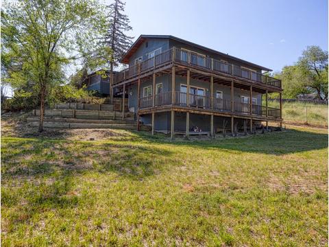 1410 Homedale Rd, Klamath Falls, OR 97603