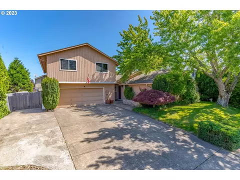 5135 Barger Dr, Eugene, OR 97401