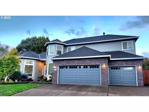 10270 SW Fulton Dr, Tualatin, OR 97062