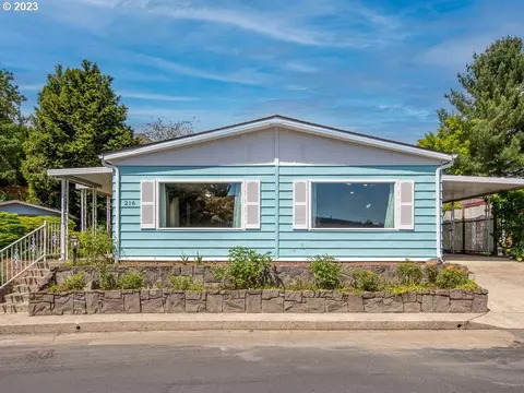 17401 SE 39th St #216, Vancouver, WA 98683